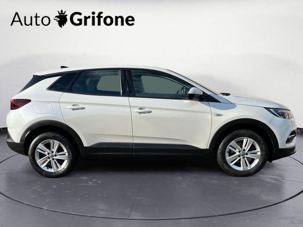 Opel Grandland X usata a Modena (6)