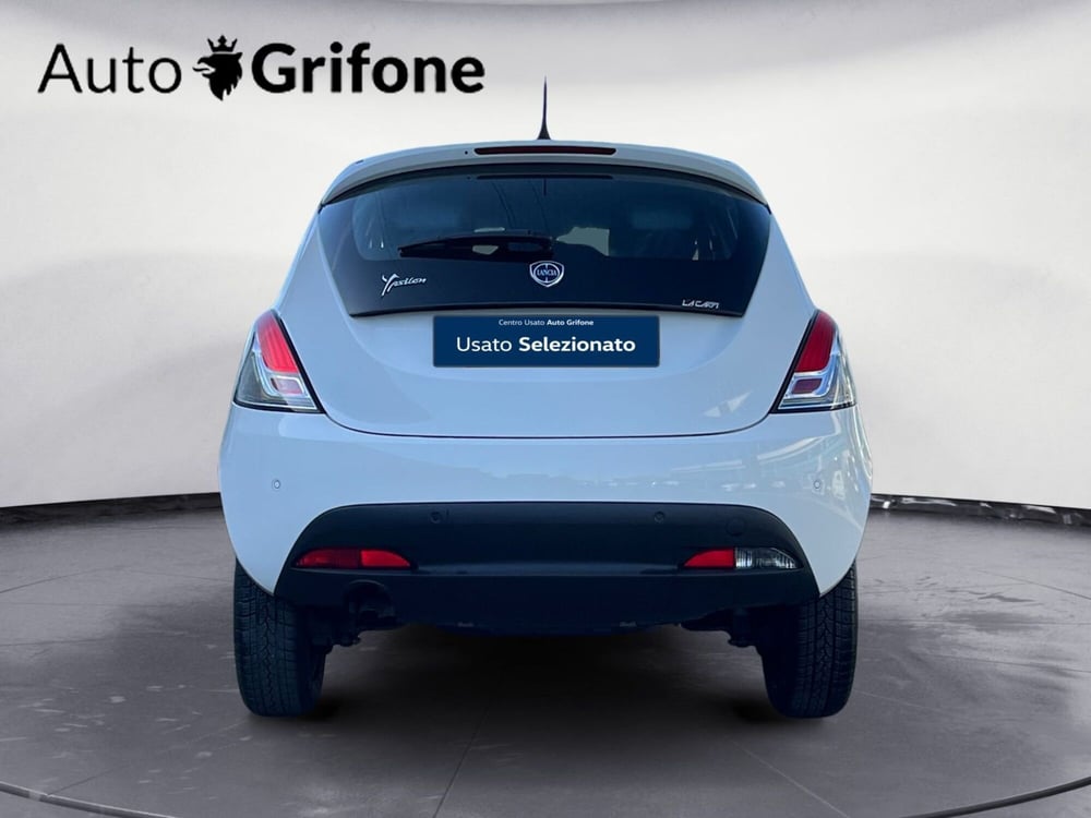 Lancia Ypsilon usata a Modena (5)