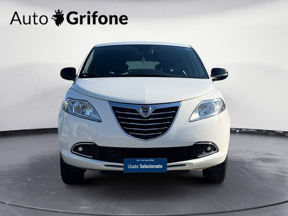 Lancia Ypsilon usata a Modena (8)