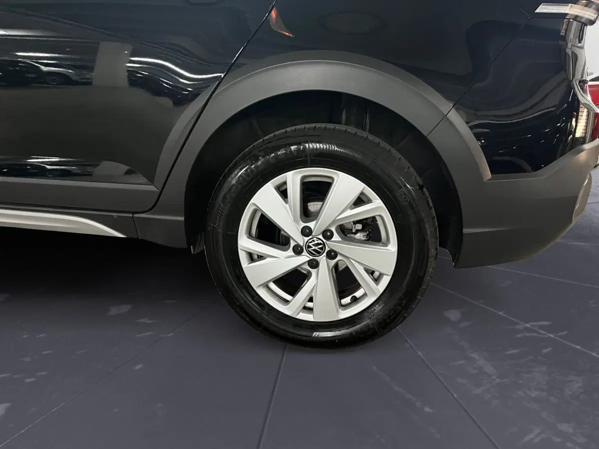 Volkswagen Taigo usata a Modena (10)