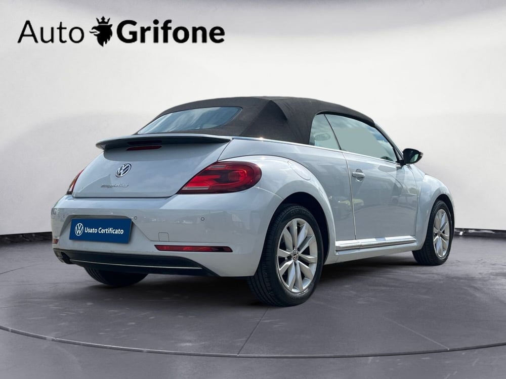 Volkswagen Maggiolino Cabrio usata a Modena (6)