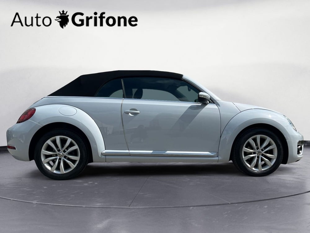 Volkswagen Maggiolino Cabrio usata a Modena (8)