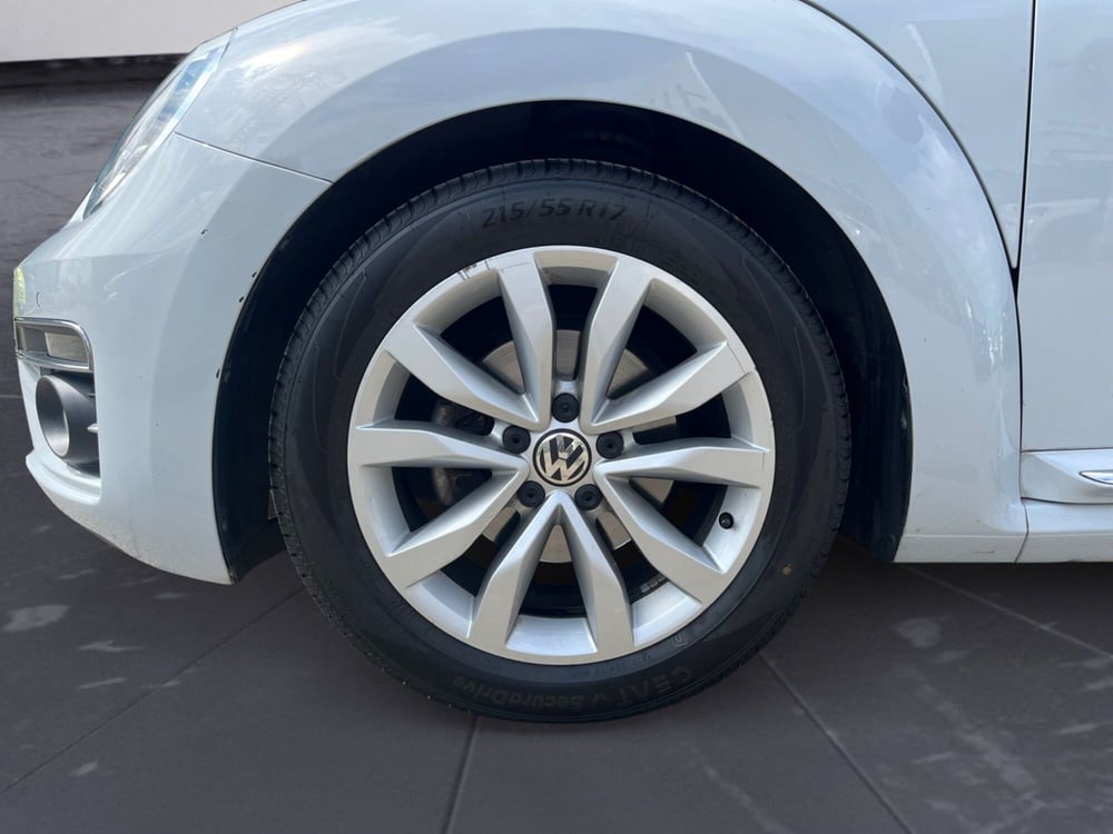 Volkswagen Maggiolino Cabrio usata a Modena (9)