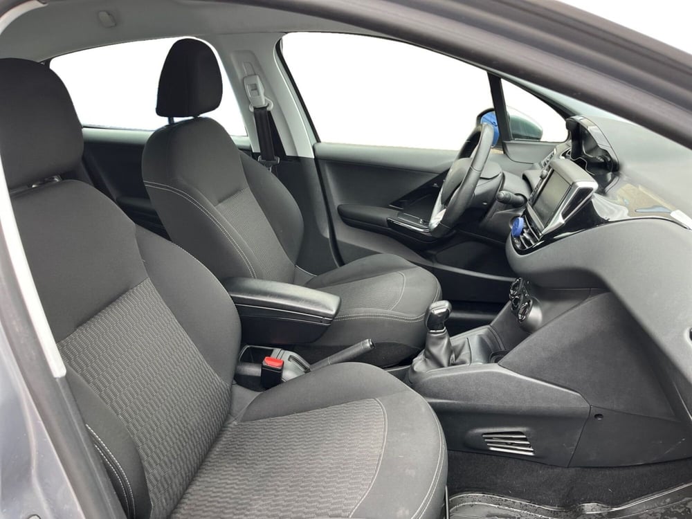 Peugeot 208 usata a Modena (9)