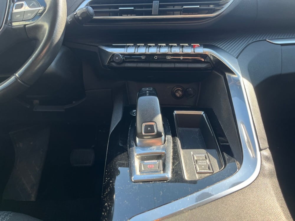 Peugeot 5008 usata a Modena (13)