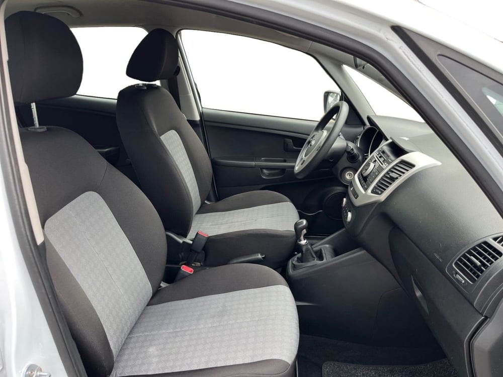 Kia Venga usata a Modena (10)