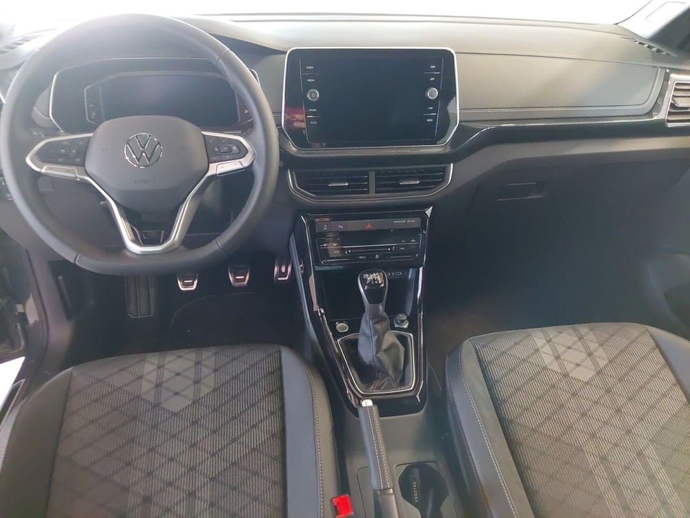 Volkswagen T-Cross nuova a Modena (10)