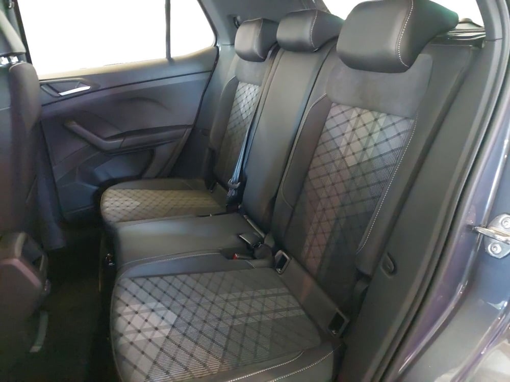 Volkswagen T-Cross nuova a Modena (13)