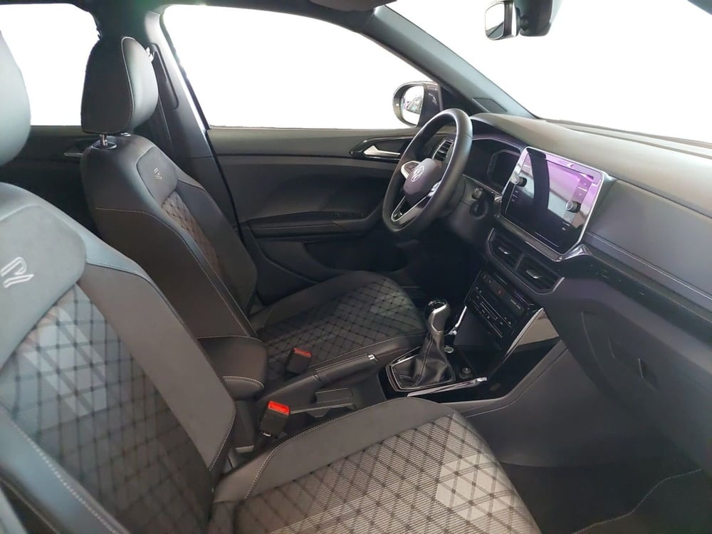 Volkswagen T-Cross nuova a Modena (15)