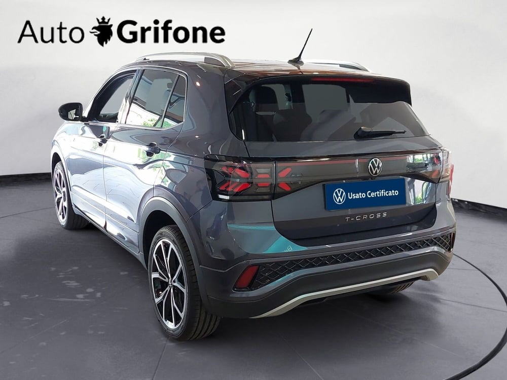 Volkswagen T-Cross nuova a Modena (3)