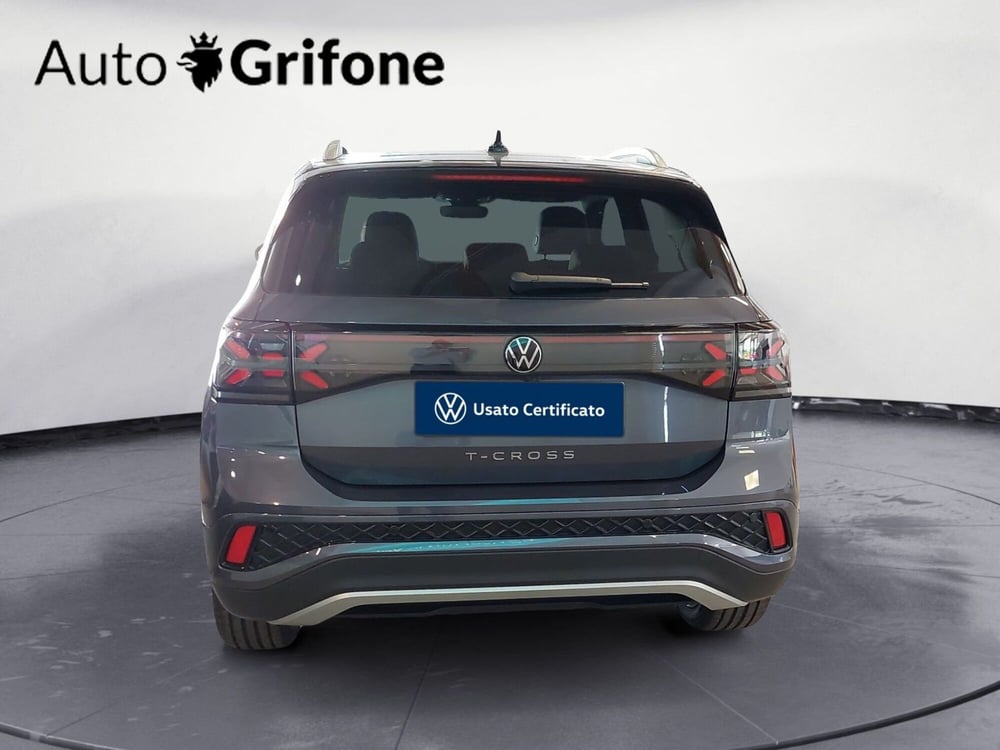 Volkswagen T-Cross nuova a Modena (4)