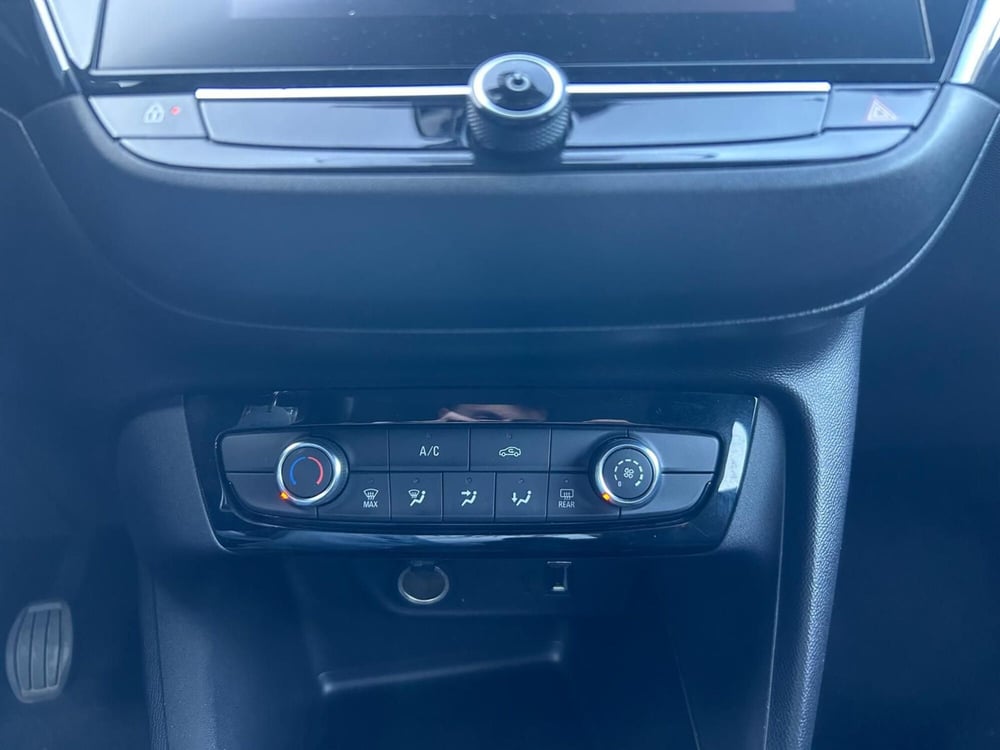 Opel Corsa usata a Salerno (19)
