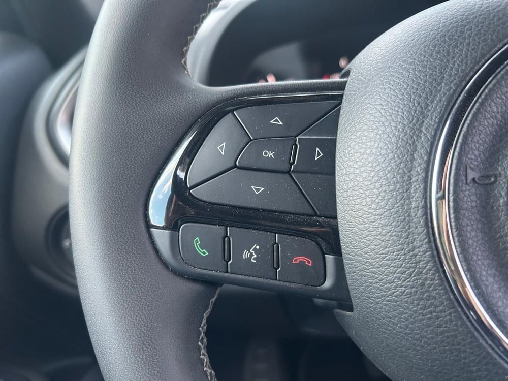 Jeep Renegade usata a Salerno (17)
