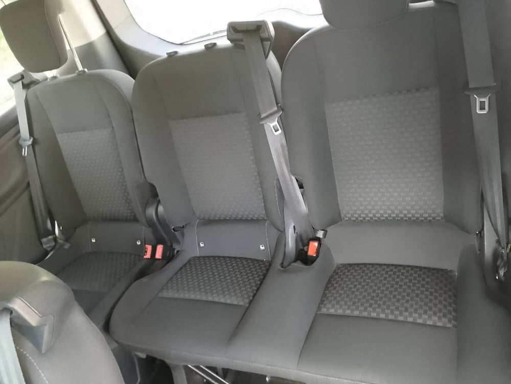 Ford Tourneo Custom usata a Salerno (13)