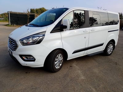 Ford Tourneo Custom 320 2.0 TDCi 130CV PL Trend del 2020 usata a Fisciano
