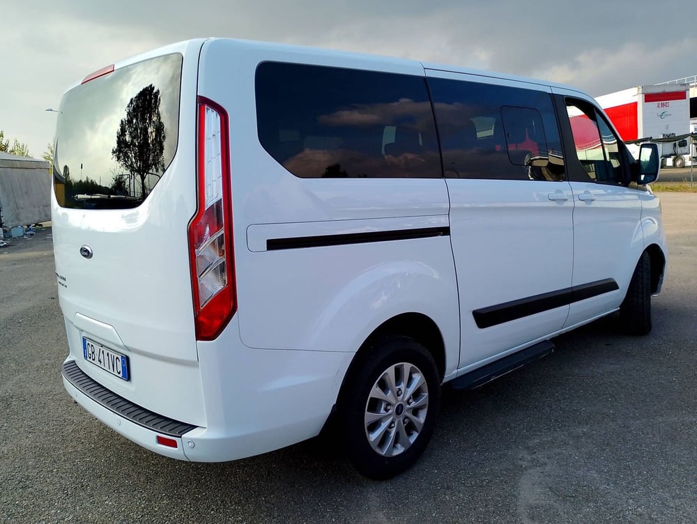 Ford Tourneo Custom usata a Salerno (3)