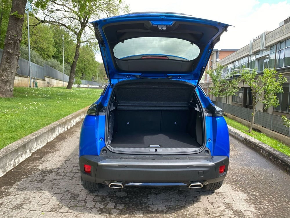 Peugeot 2008 nuova a Salerno (14)