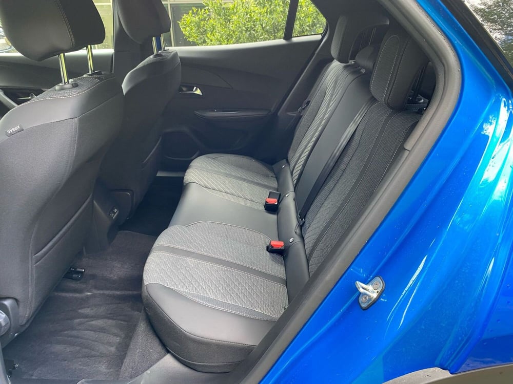 Peugeot 2008 nuova a Salerno (7)