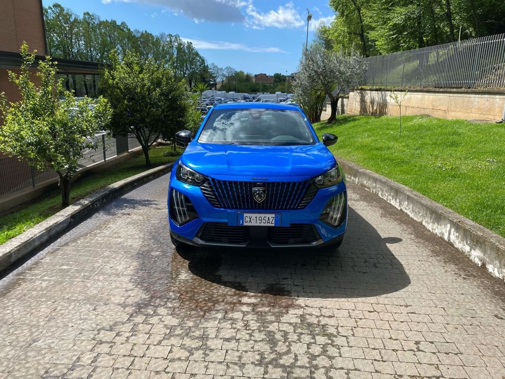Peugeot 2008 nuova a Salerno (9)