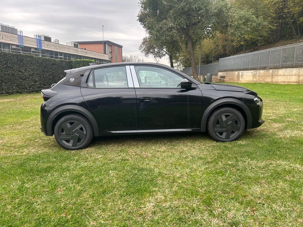 Lancia Ypsilon nuova a Salerno (11)