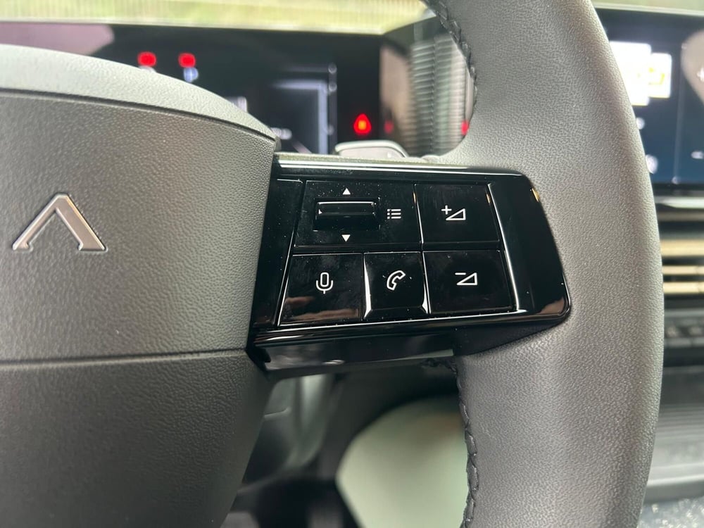 Lancia Ypsilon nuova a Salerno (17)