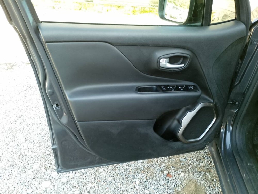 Jeep Renegade usata a Salerno (14)