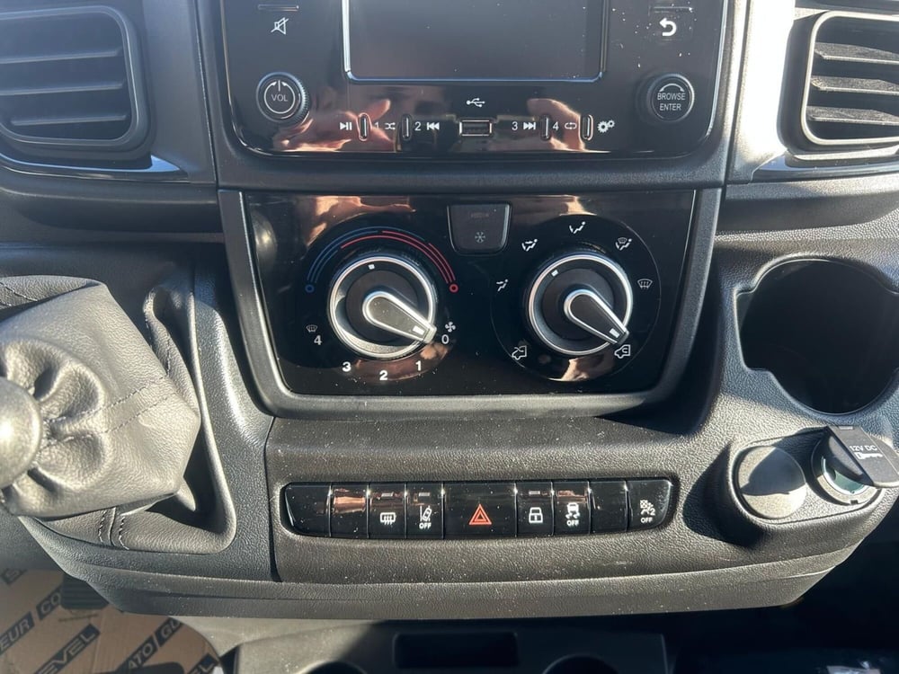 Peugeot Boxer Furgone nuova a Salerno (16)