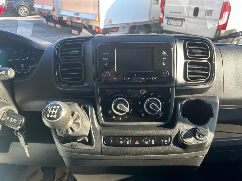 Peugeot Boxer Furgone nuova a Salerno (18)