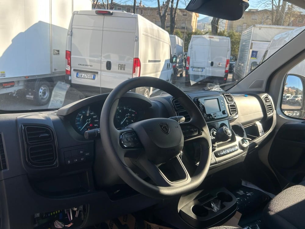Peugeot Boxer Furgone nuova a Salerno (8)