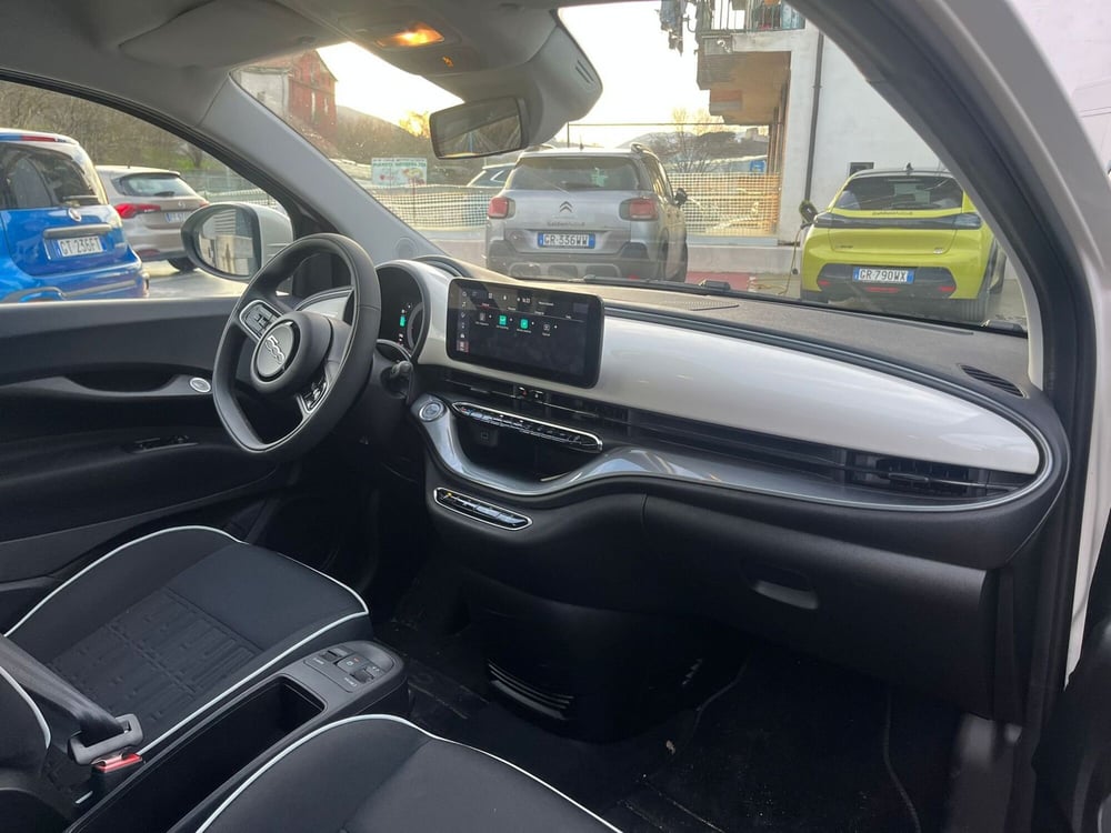 Fiat 500e usata a Avellino (13)