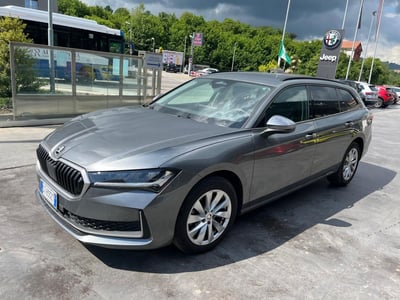 Skoda Superb 2.0 tdi Selection 150cv dsg del 2024 usata a Atripalda