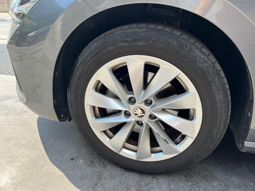Skoda Superb usata a Avellino (17)