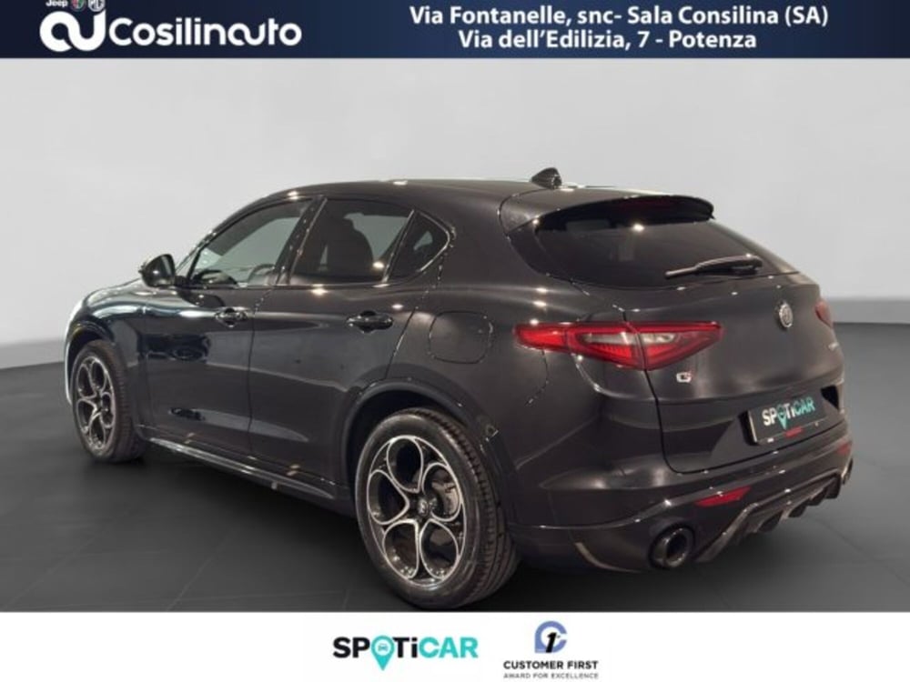 Alfa Romeo Stelvio usata a Salerno (5)