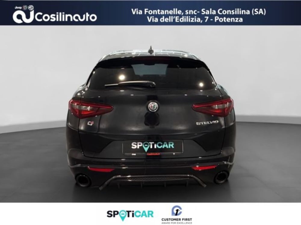 Alfa Romeo Stelvio usata a Salerno (6)