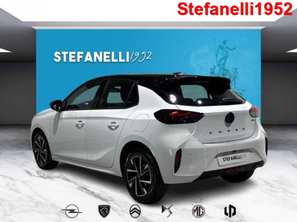 Opel Corsa nuova a Bologna (5)