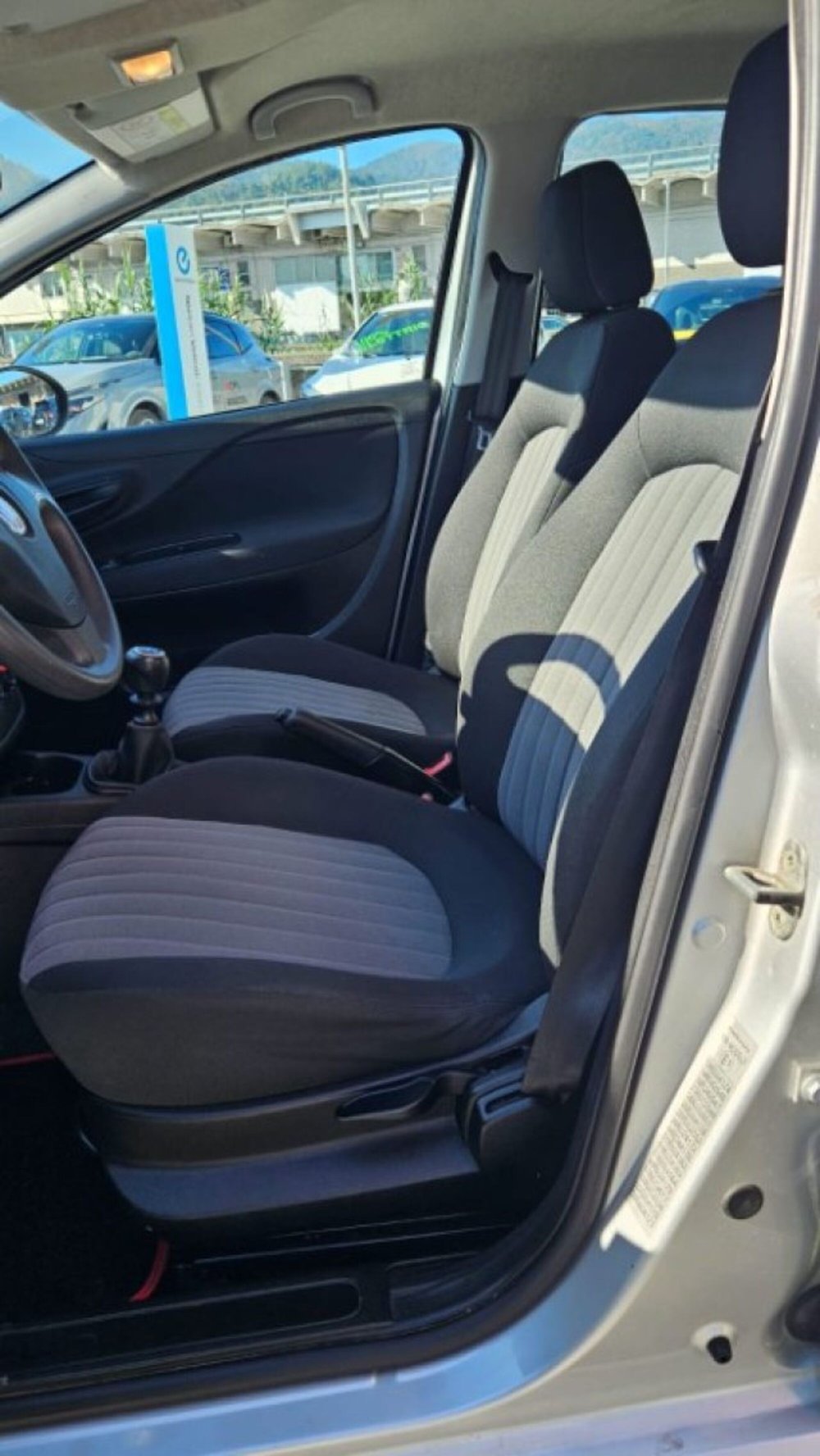 Fiat Punto usata a Lucca (10)