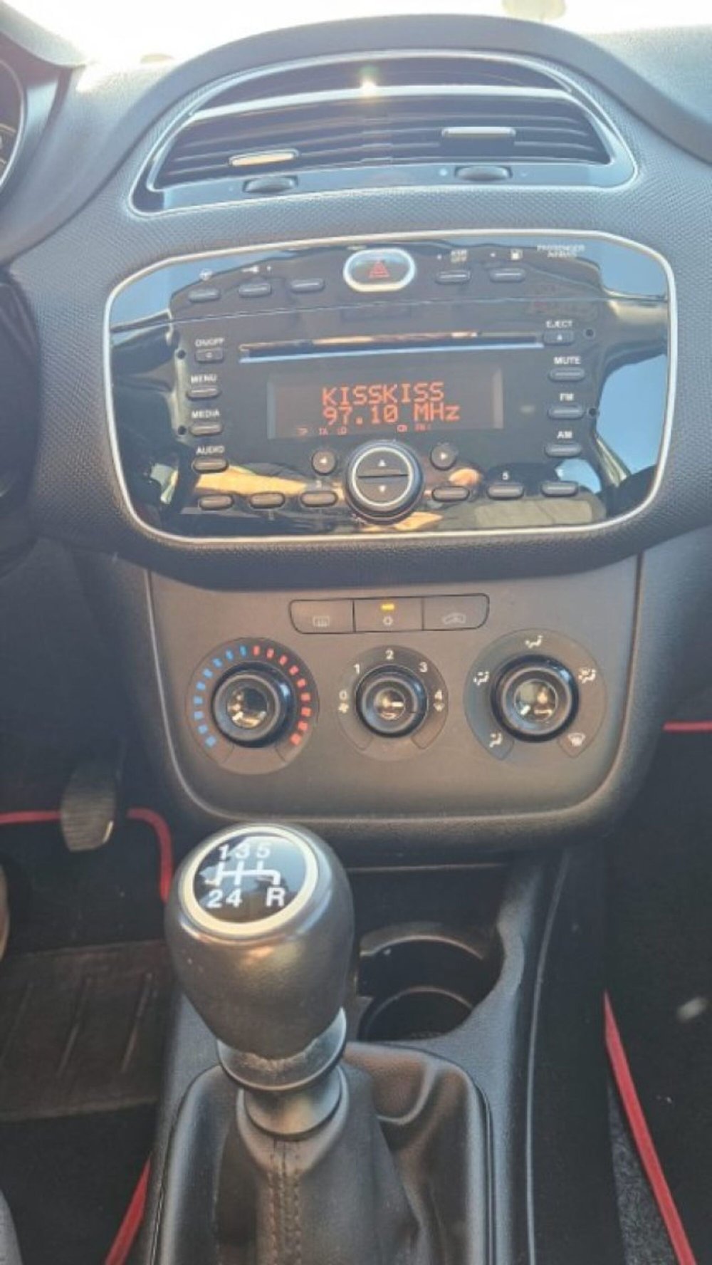 Fiat Punto usata a Lucca (9)