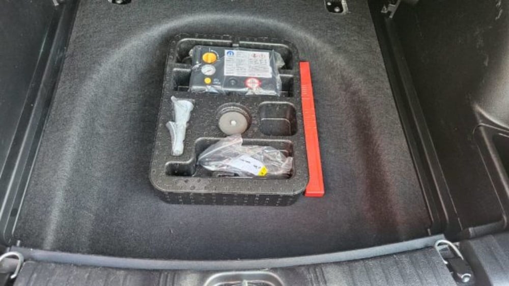 Jeep Compass usata a Lucca (18)