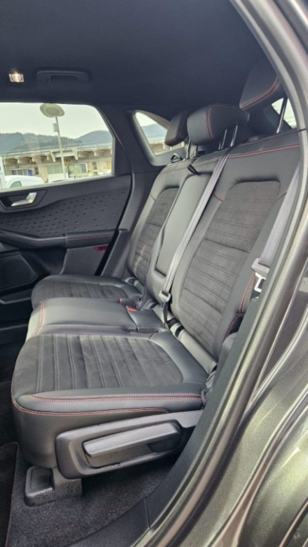 Ford Kuga usata a Lucca (18)