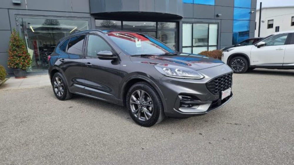 Ford Kuga usata a Lucca (2)