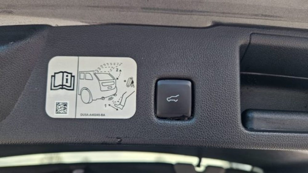 Ford Kuga usata a Lucca (20)