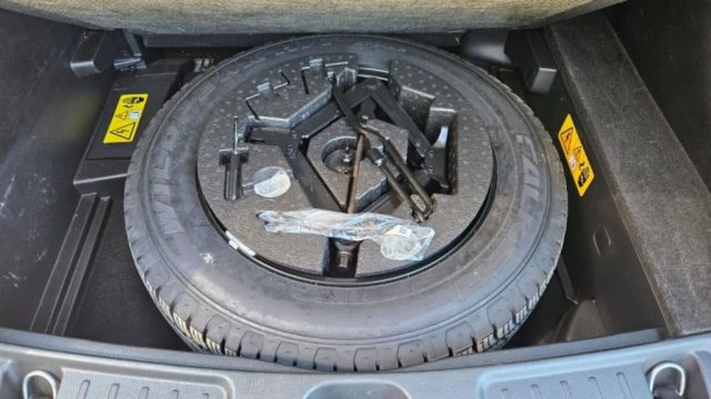 Jeep Compass usata a Lucca (11)