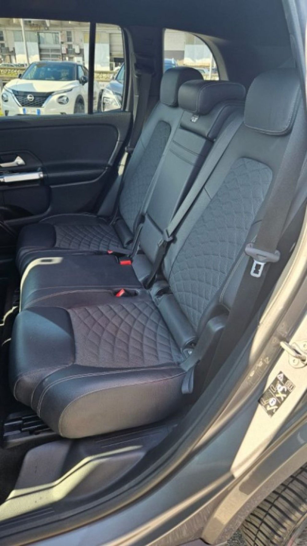 Mercedes-Benz GLB usata a Lucca (10)