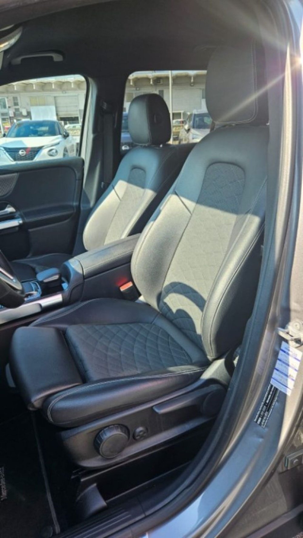 Mercedes-Benz GLB usata a Lucca (8)
