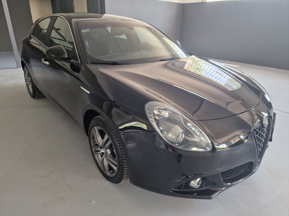 Alfa Romeo Giulietta usata a Torino (2)