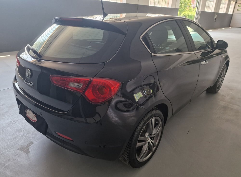 Alfa Romeo Giulietta usata a Torino (3)