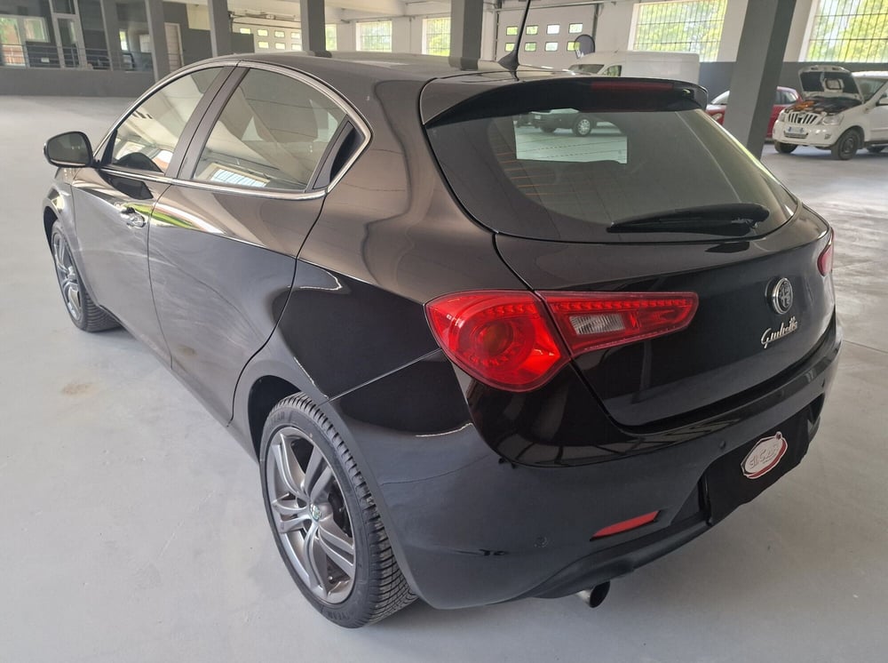 Alfa Romeo Giulietta usata a Torino (4)