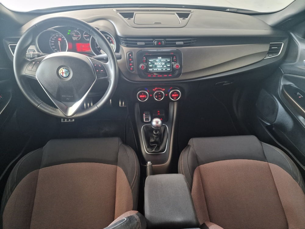 Alfa Romeo Giulietta usata a Torino (9)
