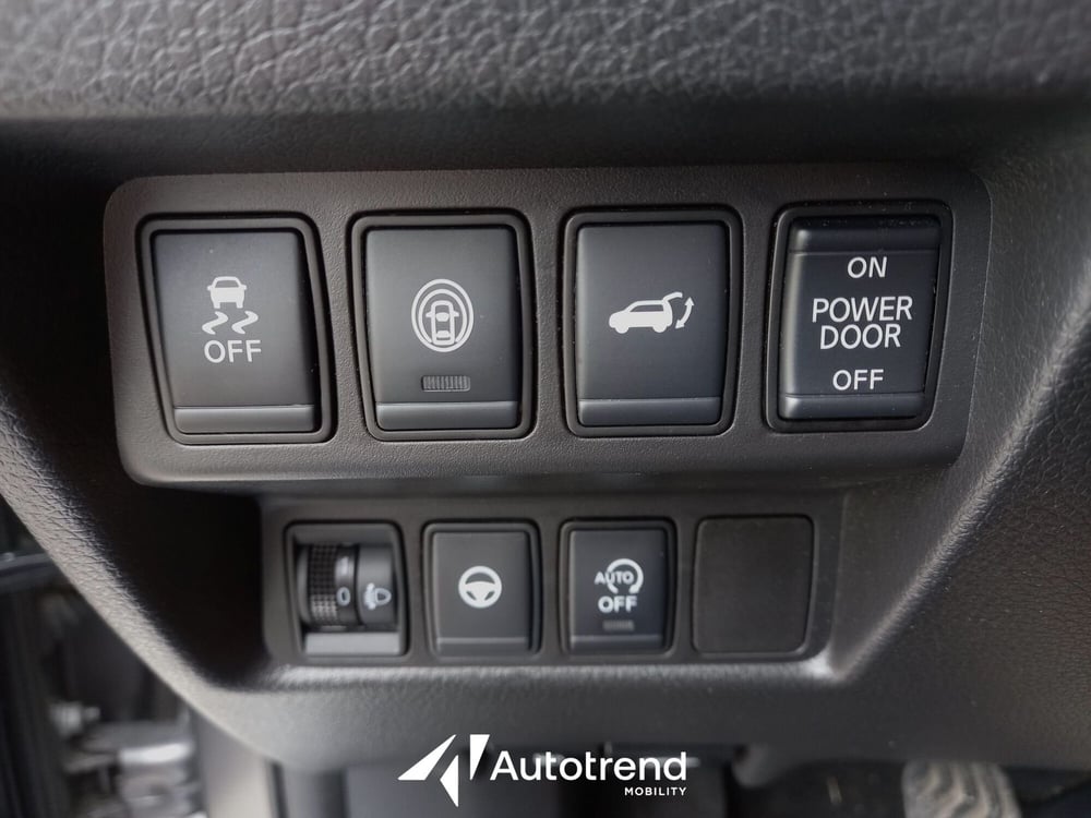 Nissan X-Trail usata a Bari (17)