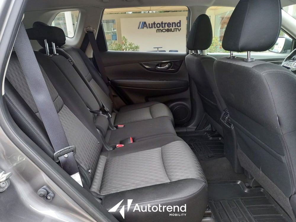 Nissan X-Trail usata a Bari (18)